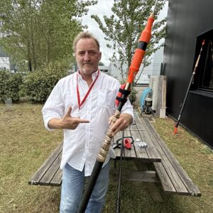 Nouvelle Poudreuse télescopique radiocommandée – Vespikill®